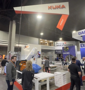 庫(kù)卡發(fā)布用于生產(chǎn)和存儲(chǔ)的下一代移動(dòng)機(jī)器人