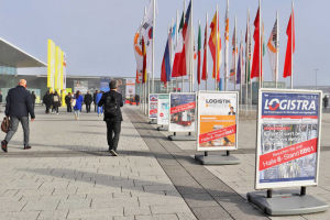 "可持續(xù)、人工智能和人體工程學(xué)"--中國叉車和移動機器人軍團亮相Logimat 2024德國斯圖展