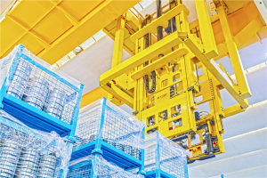 新質(zhì)生產(chǎn)力在武高新｜金石機器人：首創(chuàng)“空中分揀機器人”填補國內(nèi)外空白