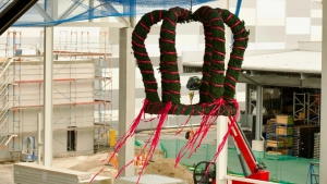 凱傲為林德和德馬泰克物流中心舉行封頂儀式