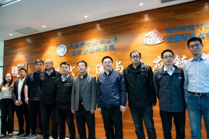 宇鋒智能與中國(guó)科大現(xiàn)代物流與供應(yīng)鏈安徽省重點(diǎn)實(shí)驗(yàn)室（智庫(kù)）簽署技術(shù)合作協(xié)議