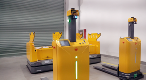 全自動(dòng)搬運(yùn)機(jī)器人有多智能？帶你零距離探廠黃埭冠鴻