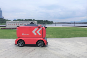 618期間覆蓋近30城！京東物流無人車亮相智能汽車創(chuàng)新大會