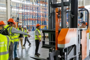 蘇州吳中知識(shí)產(chǎn)權(quán)戰(zhàn)略聯(lián)盟考察卓一智能叉車新工廠