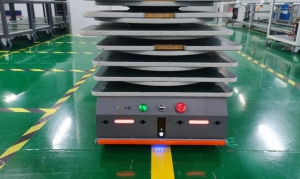 聚焦新質(zhì)生產(chǎn)力 | 愛(ài)維達(dá)引進(jìn)AGV搬運(yùn)機(jī)器人，為制造插上“數(shù)智翅膀”