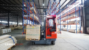 合肥搬易通MiMA全向叉車(chē)MQC35，賦能家居建材行業(yè)長(zhǎng)物料高效轉(zhuǎn)運(yùn)倉(cāng)儲(chǔ)