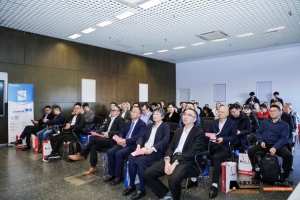 數(shù)智賦能 智慧搬運(yùn) | 上海諾力智能受邀參加 2024 國際工業(yè)車輛與移動機(jī)器人數(shù)智發(fā)展高峰論壇