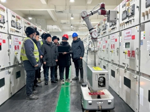 智能化建設(shè)｜中潤煤業(yè)：智能巡檢機(jī)器人正式“上崗”