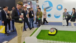 牽手高通，優(yōu)必選UBHOME智能割草機(jī)M10在CES首發(fā)