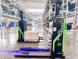 太重?zé)o人叉車煥新登場(chǎng)