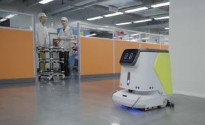 智慧工廠的“機器人軍團”丨看普渡機器人如何賦能欣旺達工廠的生產生態(tài)