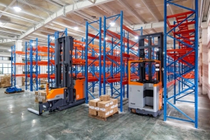 客戶案例|卓一VNA窄巷道叉車+1.65m巷道為五金行業(yè)高效密集存儲賦能！