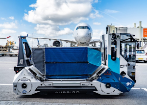荷蘭機(jī)場啟動(dòng)全自動(dòng)化行李運(yùn)輸拖車
