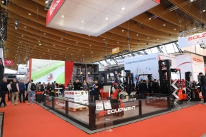 中力閃耀LogiMAT 2025：智能物流裝備引領(lǐng)全球新潮流