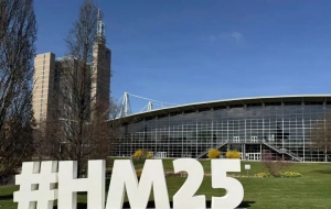 朗譽(yù)機(jī)器人|再次閃耀登場(chǎng)--2025德國漢諾威工業(yè)博覽會(huì)，前兩日斬獲超三千萬元意向詢盤！