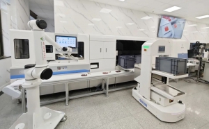 北京市紅十字血液中心全國(guó)首個(gè)智慧血液包裝分揀轉(zhuǎn)運(yùn)系統(tǒng)調(diào)試運(yùn)行