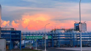 【防爆滿級】螞蟻機(jī)器人定制防爆叉車+室外牽引車 全面守護(hù)中化集團(tuán)子公司安全智慧生產(chǎn)！