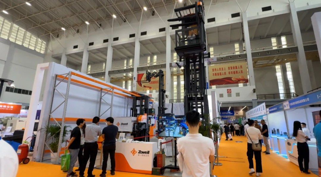 展會直擊|寧波機床模具展首日，卓一多款車型亮相引關注