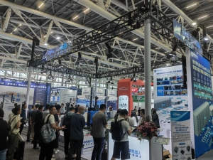 聚焦 2025 中國（廣州）國際物流裝備展，鐳神智能室外無人叉車新品閃耀登場