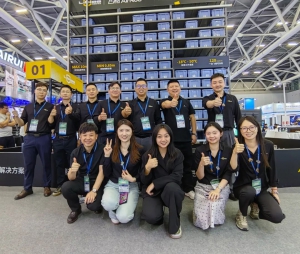 五月收官 | 立鏢機(jī)器人廣州CeMAT ASIA展館飛箱“高聳入云”，精彩紛呈！