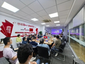 艾吉威發(fā)布“輕智造計劃”：小千斤叉車AGV + 創(chuàng)新售賣，開啟制造業(yè)普惠智造新時代