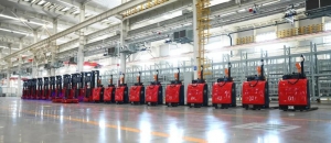 部署20+無(wú)人叉車/AMR，未來(lái)機(jī)器人助力山西工程機(jī)械制造企業(yè)打造智能物流新范式！