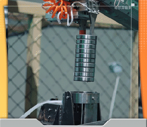 從千鈞承轉到毫厘智控：看機器人如何在哈軸工廠“智慧穿行”