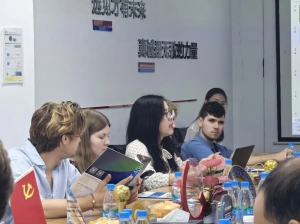 德國智能物流代表團參訪艾吉威，移動機器人“中國方案”引關(guān)注