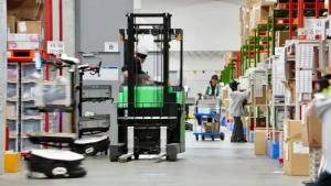 Syrius炬星科技AMR賦能智能物流72小時(shí)升級(jí)重啟