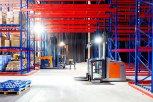 客戶案例|卓一窄巷道“最佳拍檔”組合方案賦能物流企業(yè)，實現(xiàn)倉儲效益新突破!