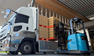 豐田自動織機推出圍繞卡車裝卸環(huán)節(jié)的?自主運行無人叉車Rinova Autonomous