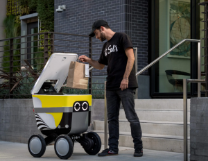 Serve Robotics送貨機器人突破2000臺試點走向規(guī)模化運營