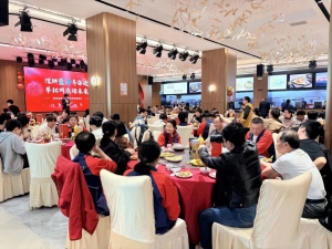 佳宴辭舊歲，笑語(yǔ)啟新章丨藍(lán)海機(jī)器人迎春盛宴圓滿落幕