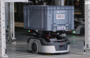 央視探訪：京東亞一智狼倉春節(jié)正常運(yùn)營 AI大幅提升配送效率