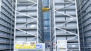 機(jī)器人造機(jī)器人？立鏢飛箱精準(zhǔn)拿捏小零件存取難題！