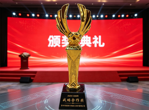 尋跡智行斬獲金力獎「AGV/AMR戰(zhàn)略合作獎」，硬核實力再獲行業(yè)權威認證