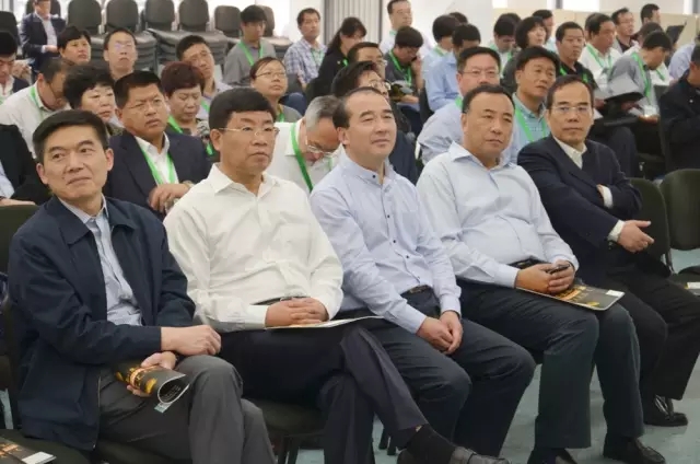天津市副市長何樹山率百家科技小巨人企業(yè)考察埃斯頓自動(dòng)化