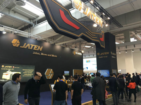 與巨頭同臺(tái)亮相 嘉騰機(jī)器人為中國智造發(fā)聲