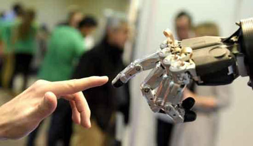 工信部：工業(yè)機(jī)器人與服務(wù)機(jī)器人并重發(fā)展