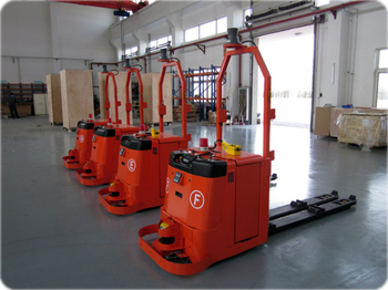 機(jī)科自動(dòng)導(dǎo)向搬運(yùn)車