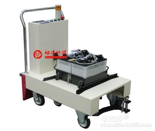 廣州動(dòng)進(jìn)AGV潛伏式物流臺(tái)車