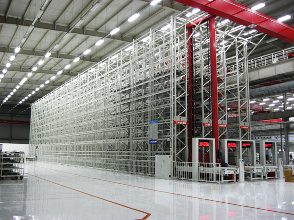 東莞力生雙立柱堆垛機(jī)