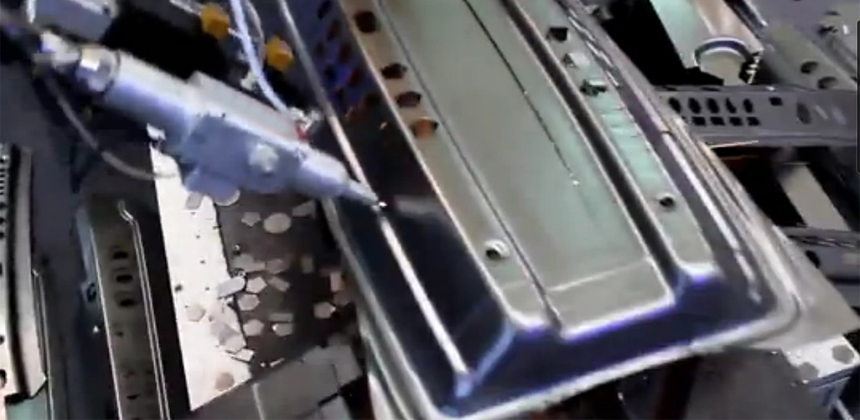 東莞力生三維激光切割機(jī)器人