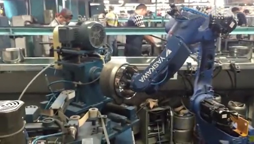 廣東力生上下料機(jī)器人