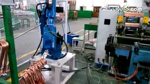 廣東力生上下料機(jī)器人